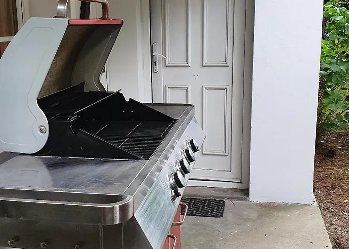 Maison Des Muriers Au Calme Casa de Férias